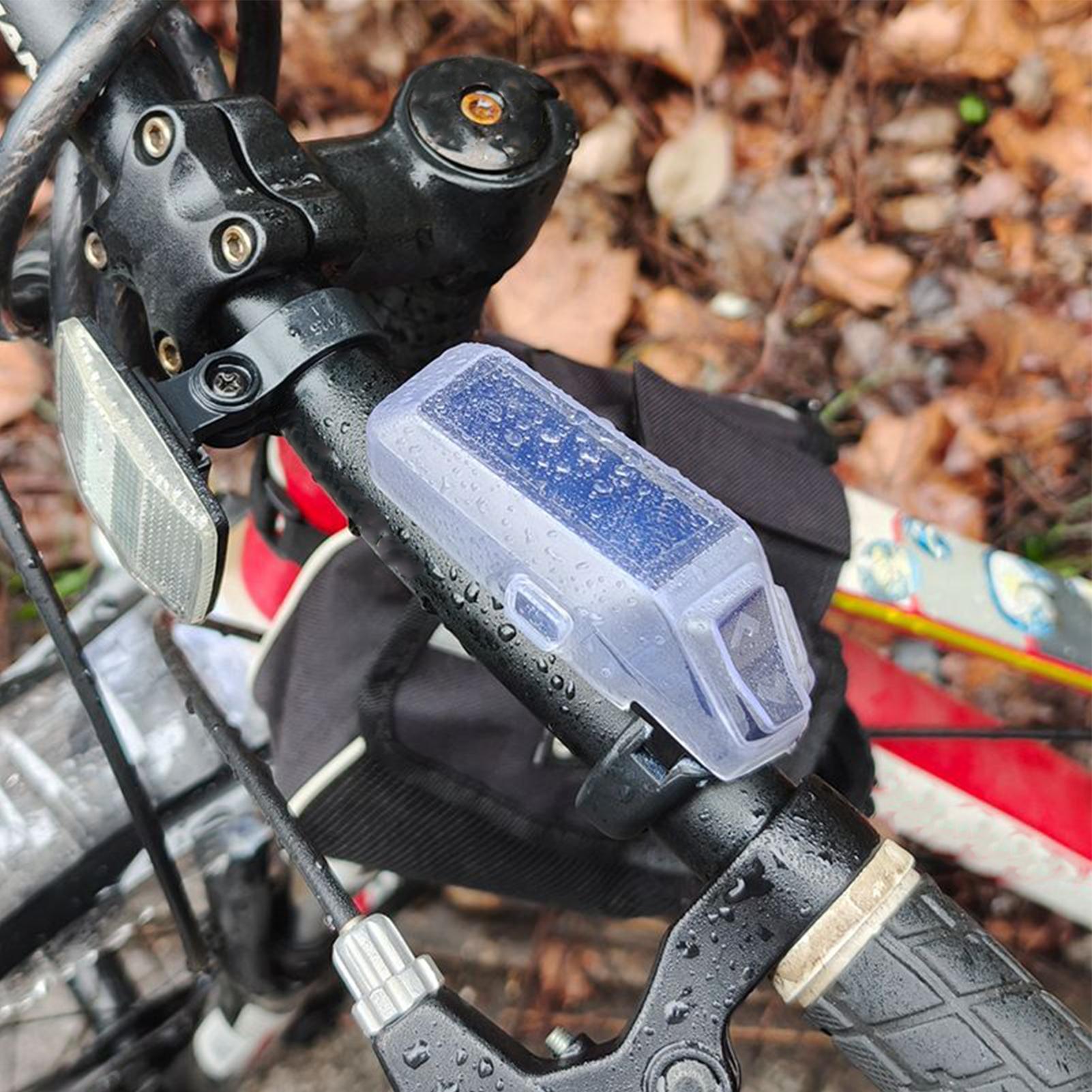 Commuting With Road Bike - Şeffaf Elektrikli Bisiklet Vitrin Kutusu Su
